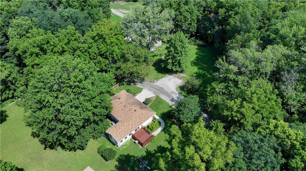 High St, Weston, MO 64098