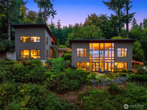 11121 Ne Brownell Ln, Bainbridge Island, WA, 98110-4800 | Card Image