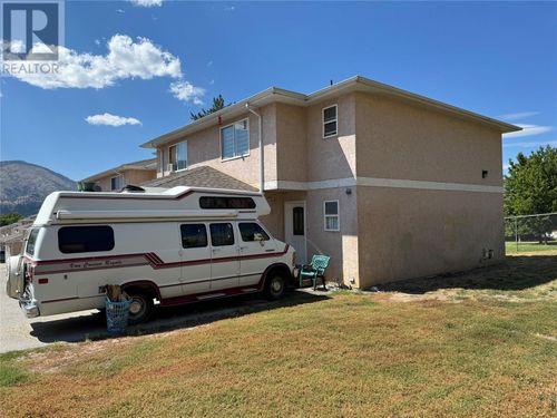 120-2990 S Main St, Penticton, BC, V2A5J6 | Card Image