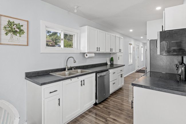 706 2nd Avenue NW-9.jpg | Image 9