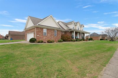 219 Jade Drive, House other with 4 bedrooms, 2 bathrooms and null parking in Smiths Grove KY | Image 3