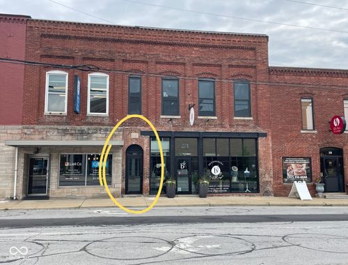 b-14 E Main St, Brownsburg, IN, 46112-1214 | Card Image