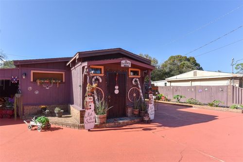 1534 Center Ave, DAYTONA BEACH, FL, 32117-2022 | Card Image