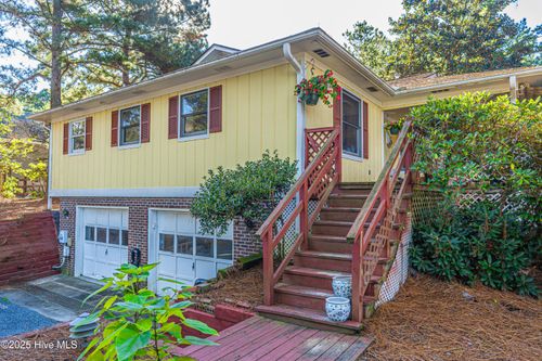 105 Greentree Ct, West End, NC, 27376 | Card Image