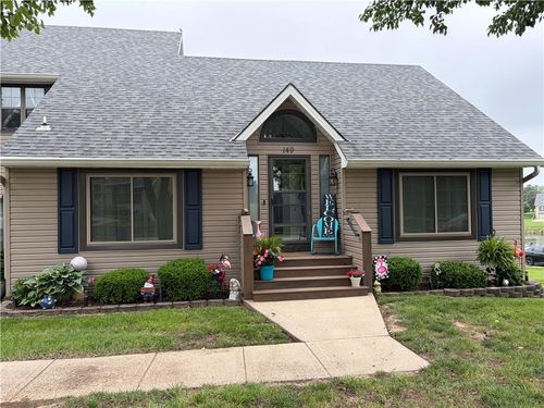 149 Stonebridge Ln, Smithville, MO, 64089-9160 | Card Image