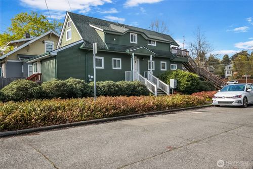 809 Ne 62nd St, Seattle, WA, 98115-5517 | Card Image