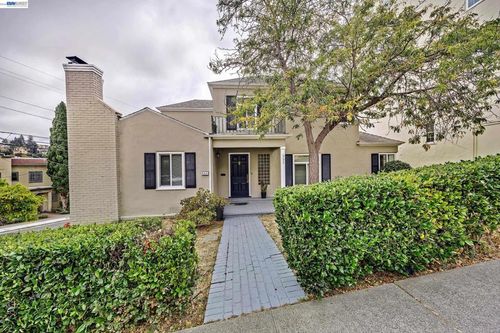 553 Glenview Ave, Oakland, CA, 94610-2213 | Card Image