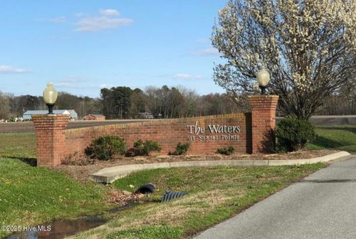 1-401 Pointe Vista Dr, Elizabeth City, NC, 27909-7784 | Card Image