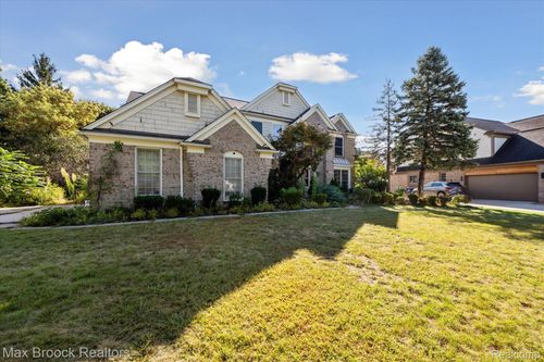 5872 Meadowview Dr, Canton, MI, 48187-4753 | Card Image