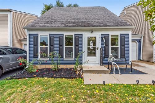 3S268 Twin Pines Dr, Warrenville, IL, 60555-2678 | Card Image