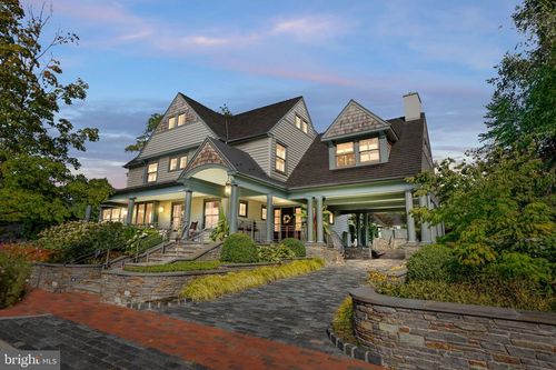 155 E Oakland Ave, DOYLESTOWN, PA, 18901-4610 | Card Image