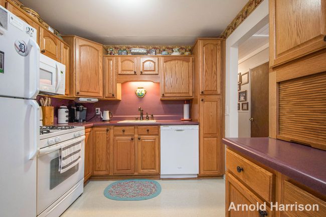 Kitchen | Image 5