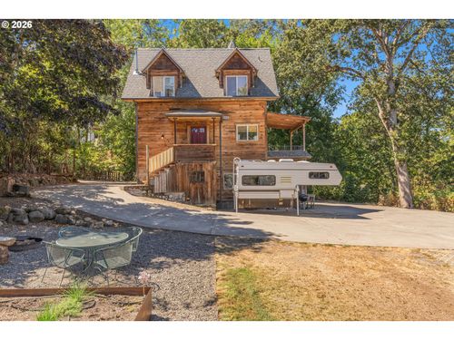 2260 Sherman Ave, Hood River, OR, 97031-1043 | Card Image