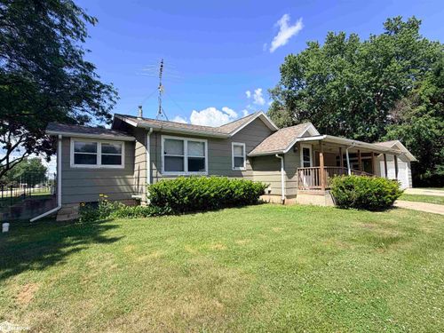 218 6th Street Sw, Hampton, IA, 50441 | Card Image