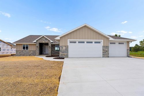 212 Kerrigan Drive, WRIGHTSTOWN, WI, 54180 | Card Image