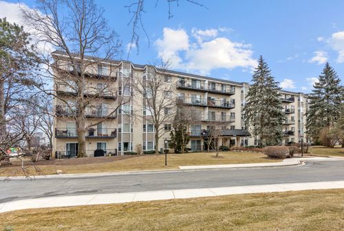 405-8620 Waukegan Rd, Morton Grove, IL, 60053-2211 | Card Image