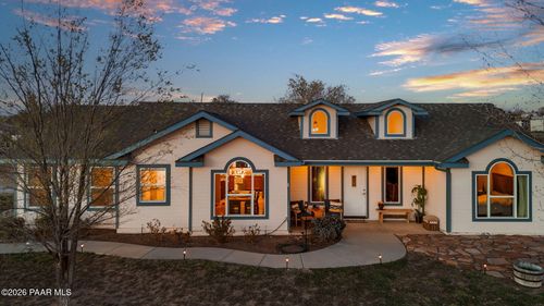 445 S Bella Rd, Chino Valley, AZ, 86323-4190 | Card Image