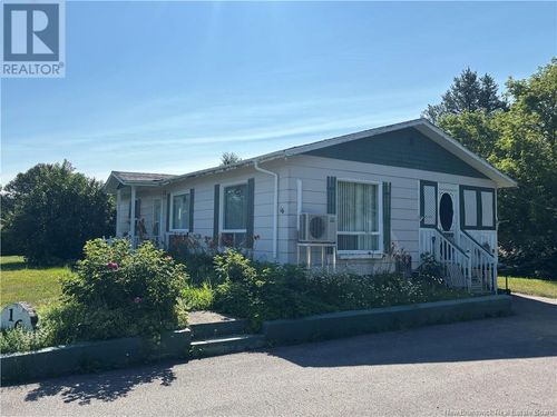 16 Rue Bertin, Sainte-Anne Gloucester Co, NB, E2A7B2 | Card Image