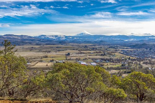 1560 Brentwood Dr, Eagle Point, OR, 97524-3000 | Card Image