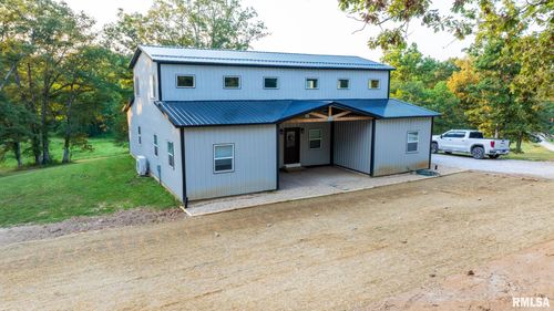 7984 Wilson Rd, Kinmundy, IL, 62854-2618 | Card Image