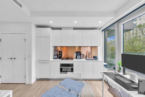 303-1480 Howe St, Vancouver, BC, V6Z0G5 | Card Image