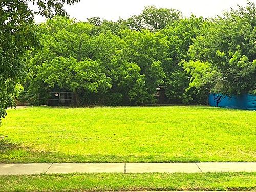 900 Luke St, Irving, TX, 75061 | Card Image