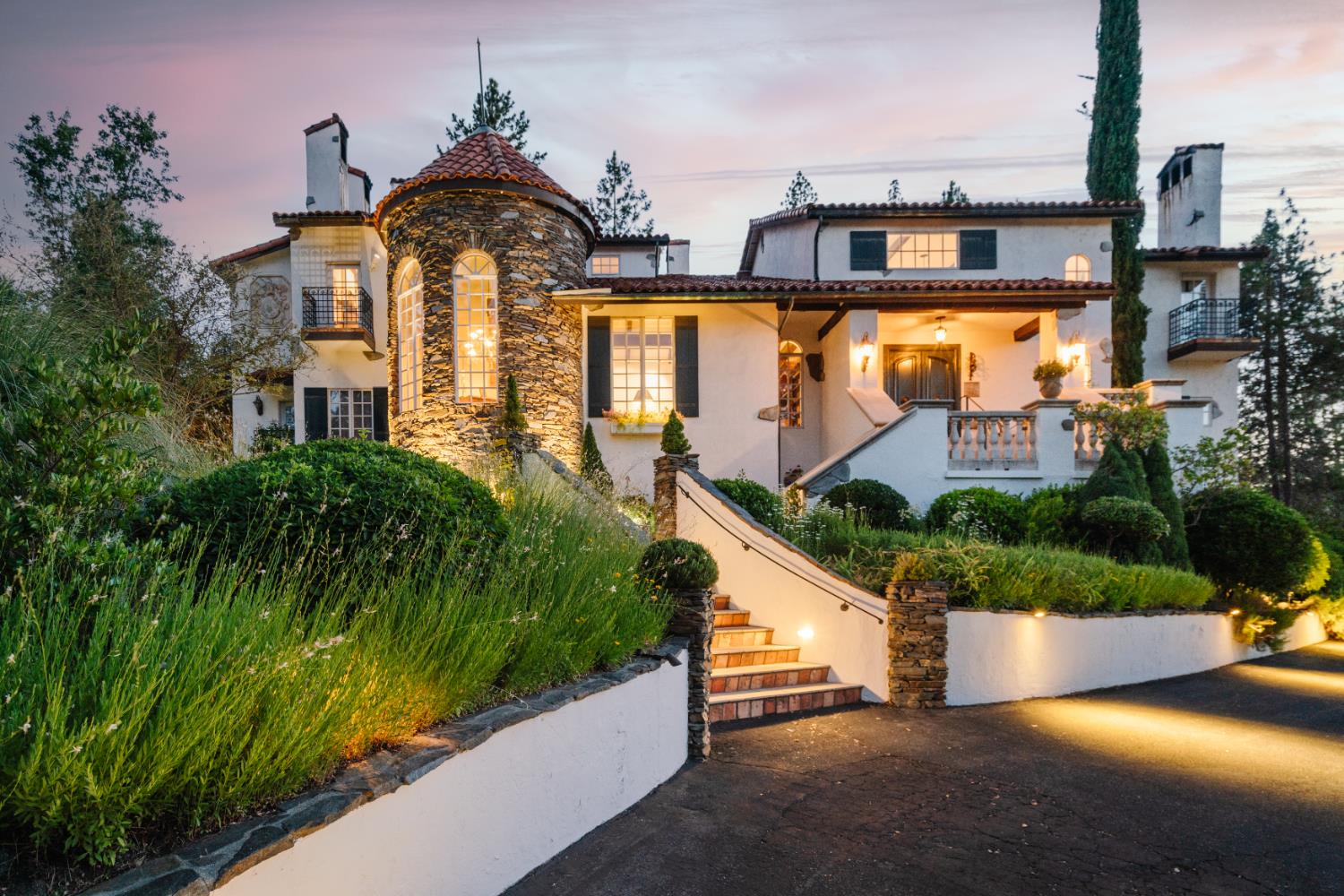 48644 Victoria Ln, Oakhurst, CA 93644