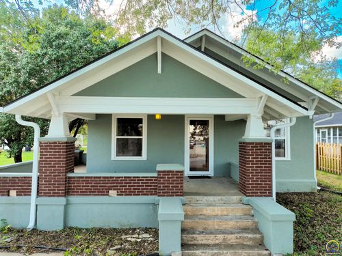 107 S Missouri Ave, Alma, KS, 66401-9660 | Card Image