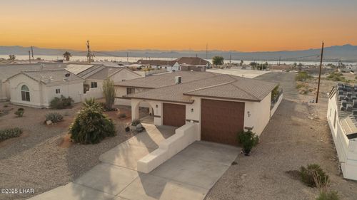 1535 Neptune Dr, Lake Havasu City, AZ, 86404-1946 | Card Image