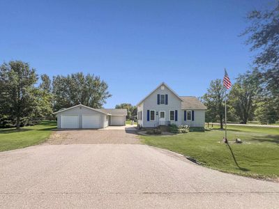 7801 Yellowstone Drive, House other with 3 bedrooms, 2 bathrooms and null parking in HEWITT WI | Image 2