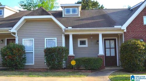 114 Little John Cir, Calera, AL, 35040-4957 | Card Image