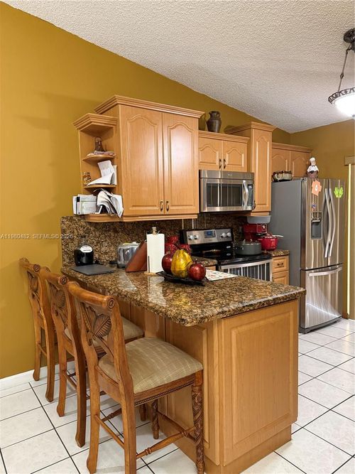 202-7792 W 29th Way, Hialeah, FL, 33018-5130 | Card Image