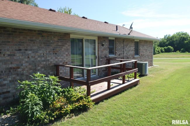 2210-2212 W Huntington Dr, Home with 0 bedrooms, 0 bathrooms and 2 parking in Quincy IL | Image 20