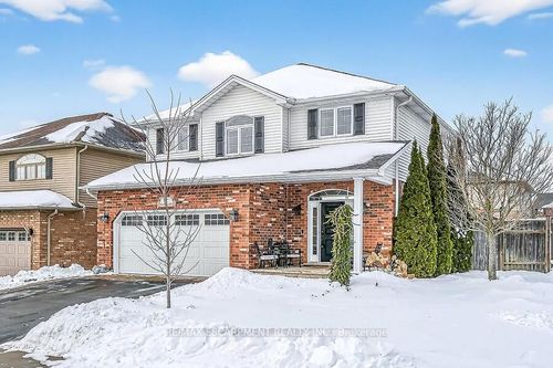 2 Southwood Cres, Caledonia, ON, N3W0A6 | Card Image