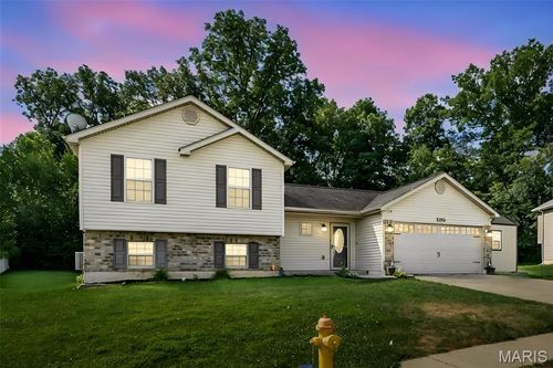 1102 Marathon Dr, Foristell, MO, 63348-2607 | Card Image