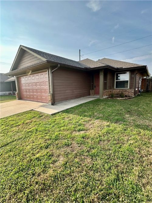 1134 Cottage Grove Cir, Bryan, TX, 77801-1538 | Card Image