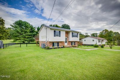 2530 Kingsport Highway, House other with 4 bedrooms, 2 bathrooms and null parking in Greeneville TN | Image 2