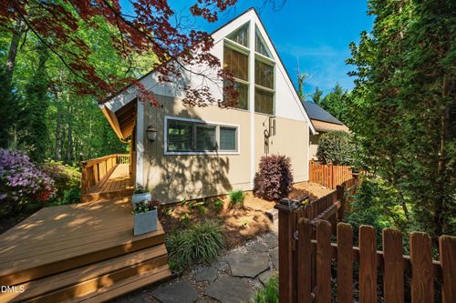 9904 Penny Rd, Raleigh, NC, 27606-9557 | Card Image