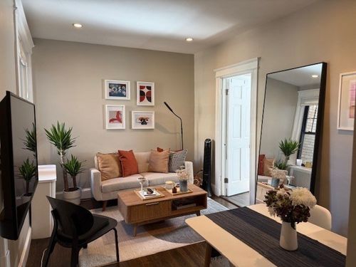 19a-60 Queensberry Street, Boston, MA, 02215 | Card Image