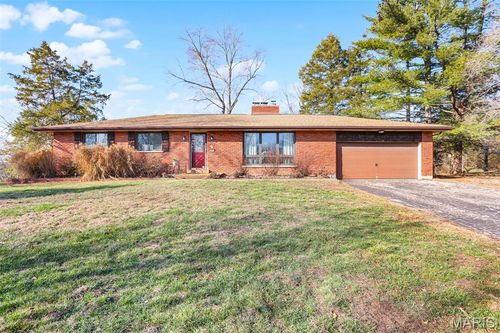 2141 Smoke Signal Rd, Pacific, MO, 63069-5552 | Card Image