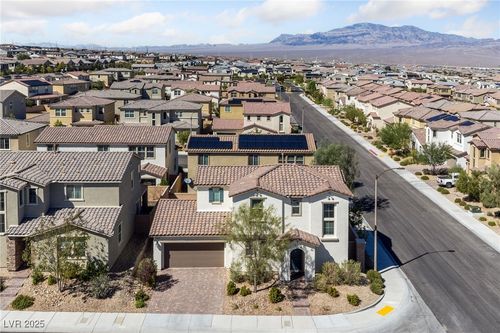 10260 Bark Pine Ct, Las Vegas, NV, 89166-6600 | Card Image