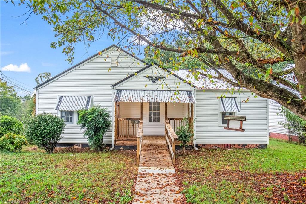 Harrington Ave, Lexington, NC 27292