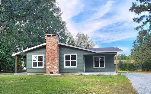 910 W Lakeshore Dr, Carriere, MS, 39426-7962 | Card Image