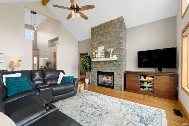6249 750, House other with 4 bedrooms, 3 bathrooms and null parking in Churubusco IN | Image 12