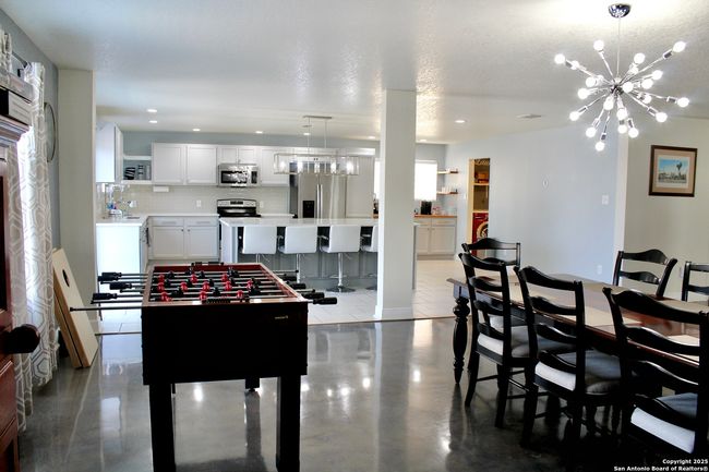 124 Hinge Path, House other with 3 bedrooms, 3 bathrooms and null parking in Cibolo TX | Image 12