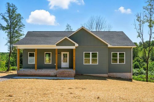 2730 Liberty Chapel Rd, Appomattox, VA, 24522-8963 | Card Image