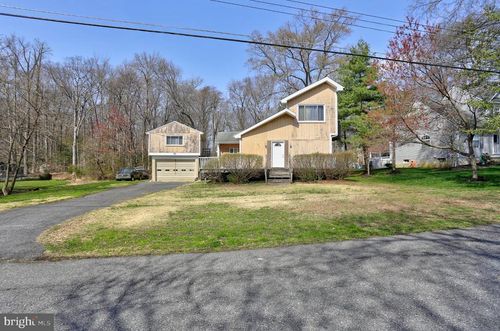 3650 N Carolina Ave, EDGEWATER, MD, 21037-3314 | Card Image