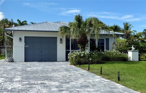 0-558 102nd Ave N, Naples, FL, 34108-3209 | Card Image
