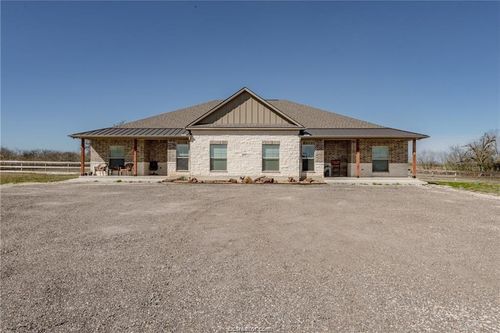 b-4020 Golden Eagle Dr, Bryan, TX, 77808-7327 | Card Image