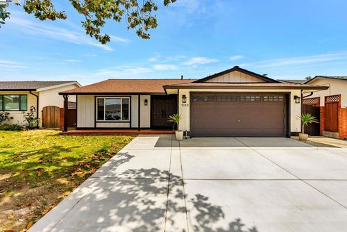 3152 San Andreas Dr, Union City, CA, 94587-2717 | Card Image